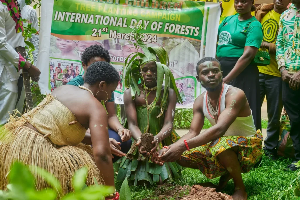 Crazyx Greenpeace15657